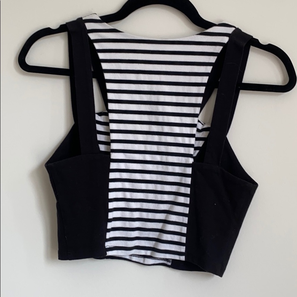 LF Crop Top - Picture 3 of 5